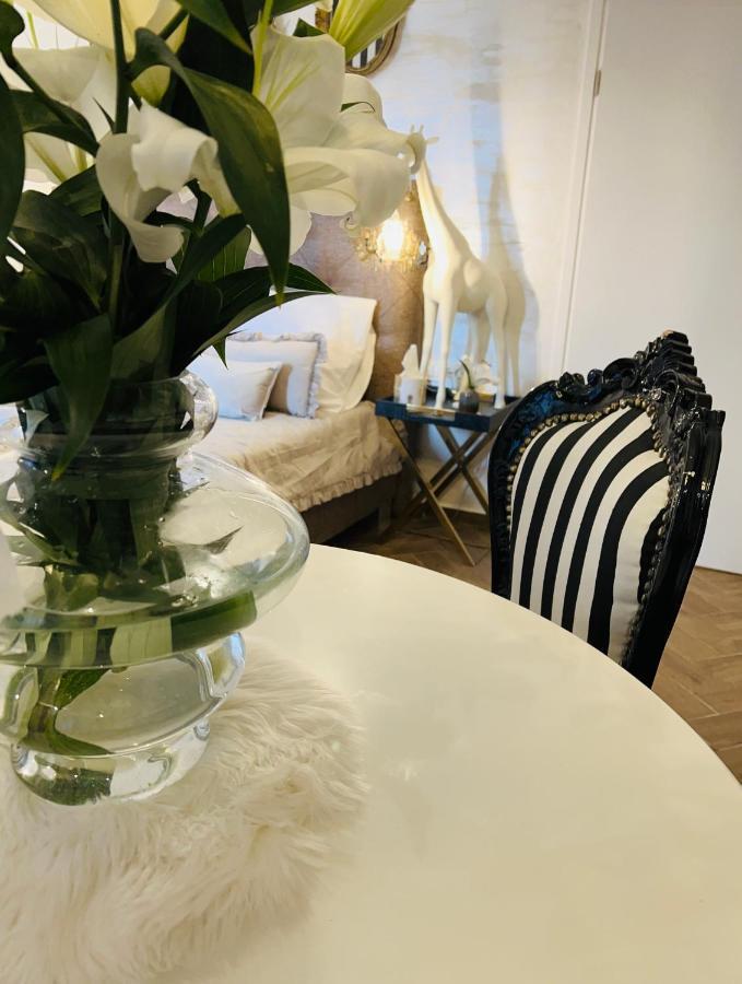 PUY La Dolce Vita Luxury Apartments With Best Free Private Parking In City Center מראה חיצוני תמונה