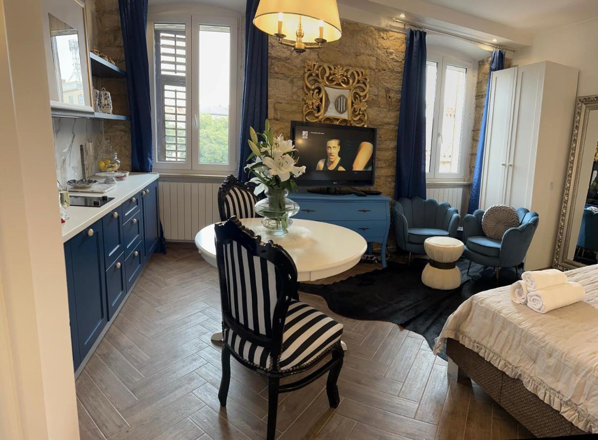 PUY La Dolce Vita Luxury Apartments With Best Free Private Parking In City Center מראה חיצוני תמונה