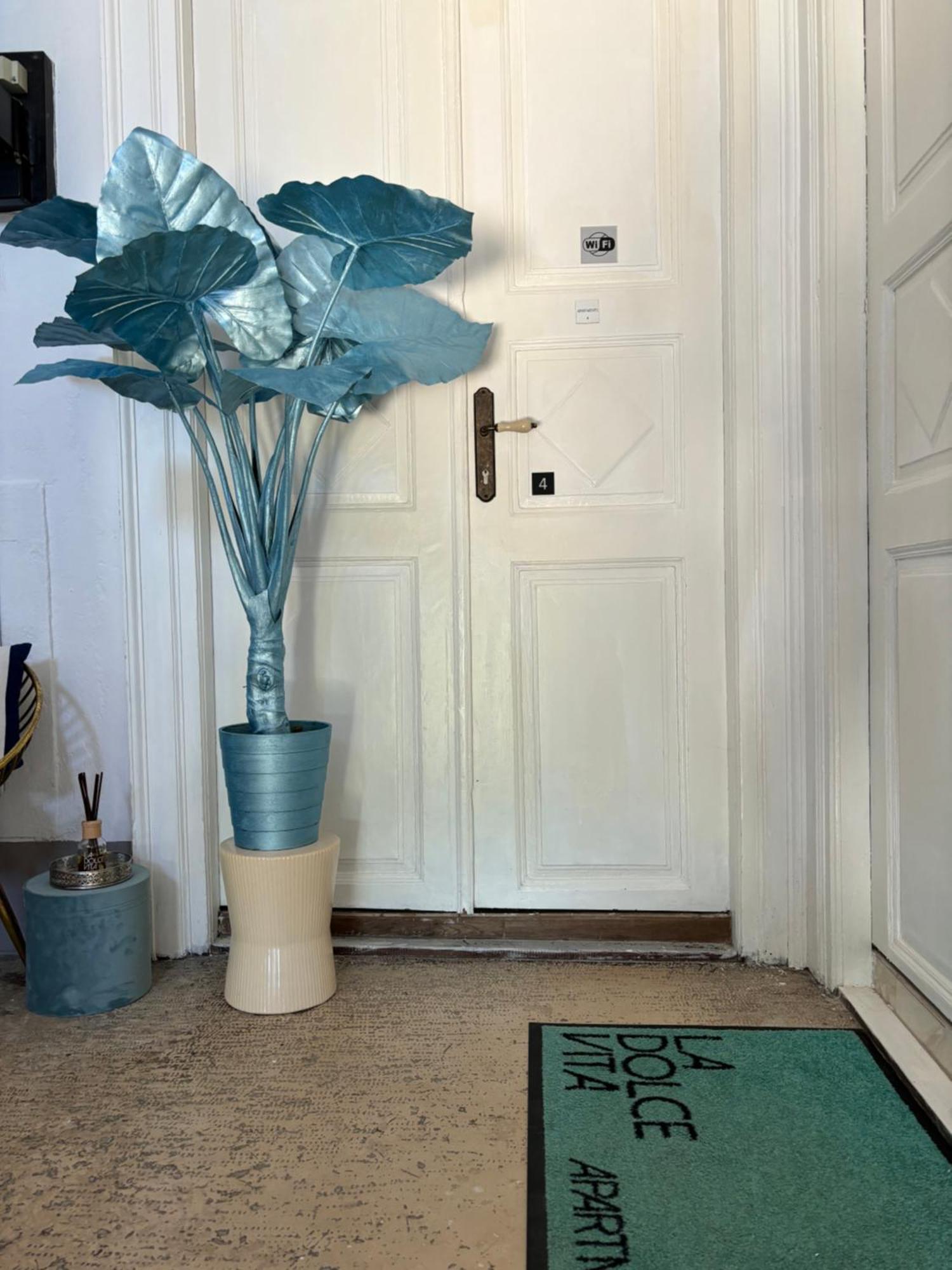 PUY La Dolce Vita Luxury Apartments With Best Free Private Parking In City Center מראה חיצוני תמונה